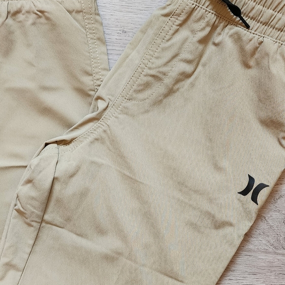 NWT Hurley Boy's Casual Everyday Activewear Khaki Joggers Medium 10-12 - Picture 2 of 9